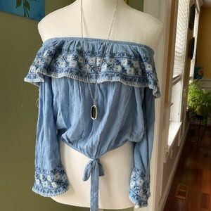 American Eagle blouse size Small light blue nwt off of shoulders